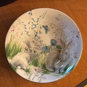 WILLIAMS-SONOMA Floral Meadow Bunny Rabbits  Easter Round Soup Bowl 9"